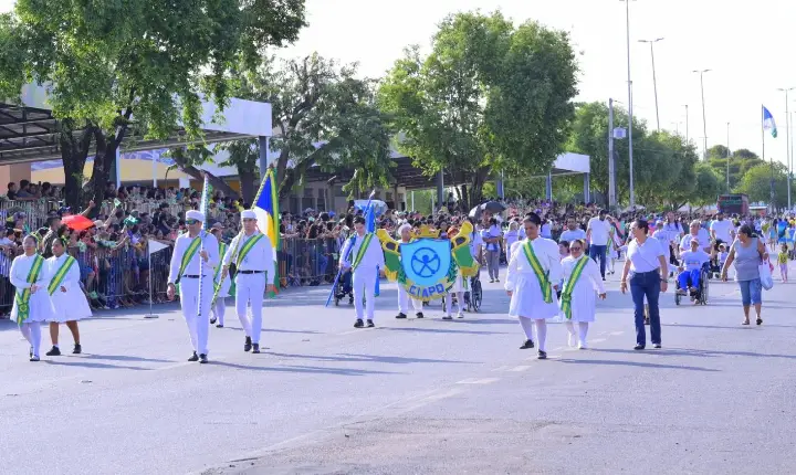 7 de Setembro reúne milhares de pessoas em celebração à Independência do Brasil