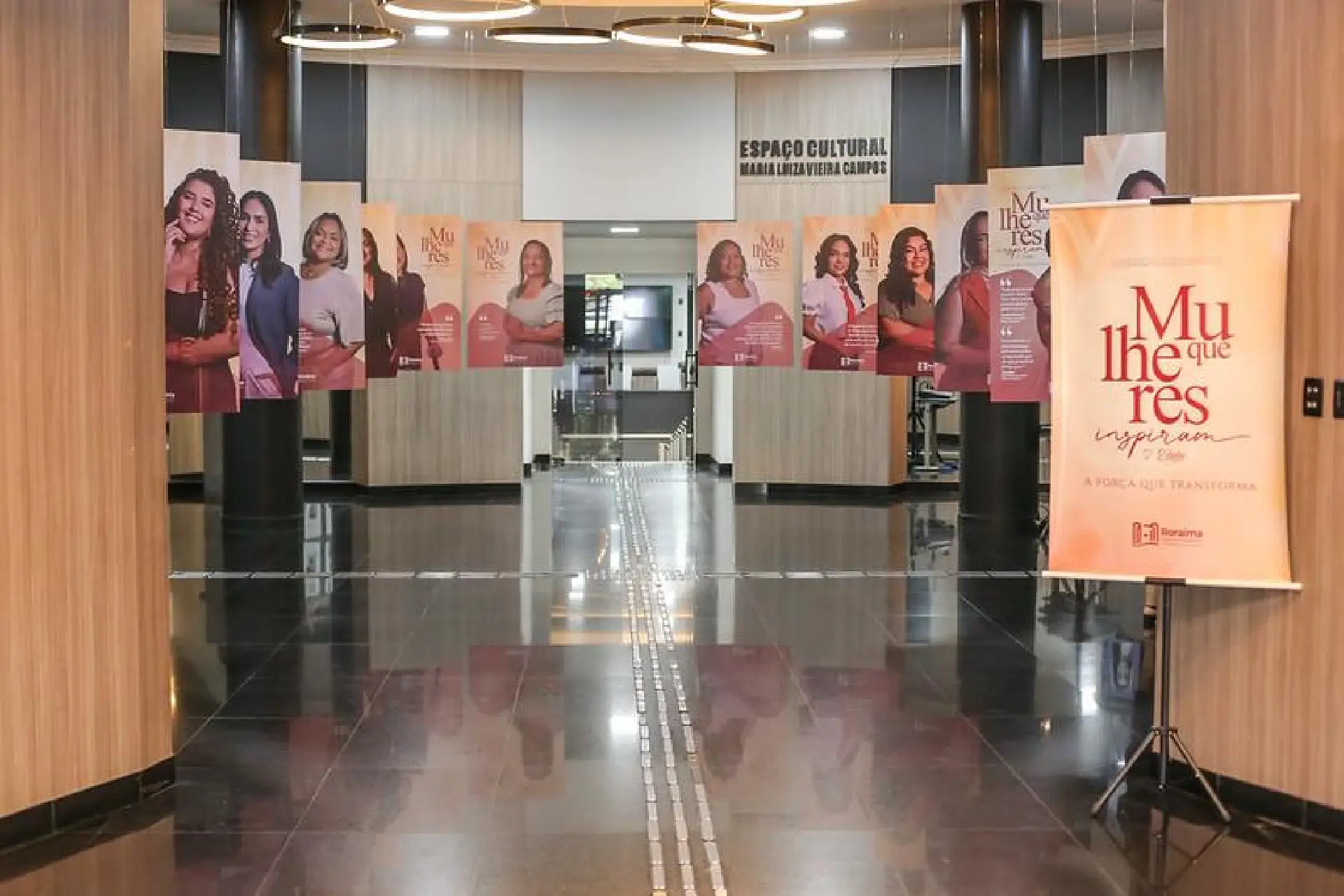 ALERR inicia mês da mulher com exposição de histórias inspiradoras