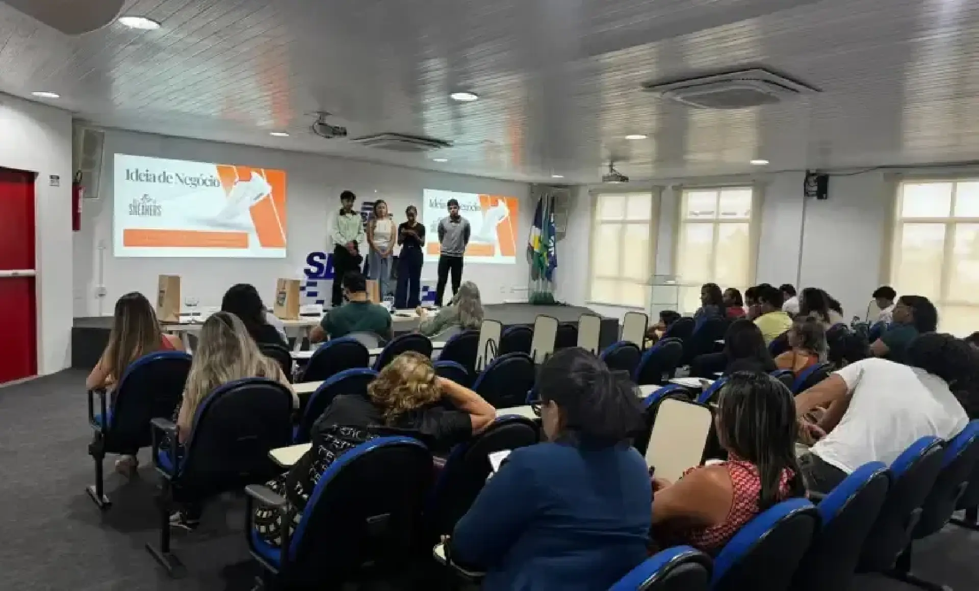Alunos do NEJ passam por avaliação de projetos de curso técnico