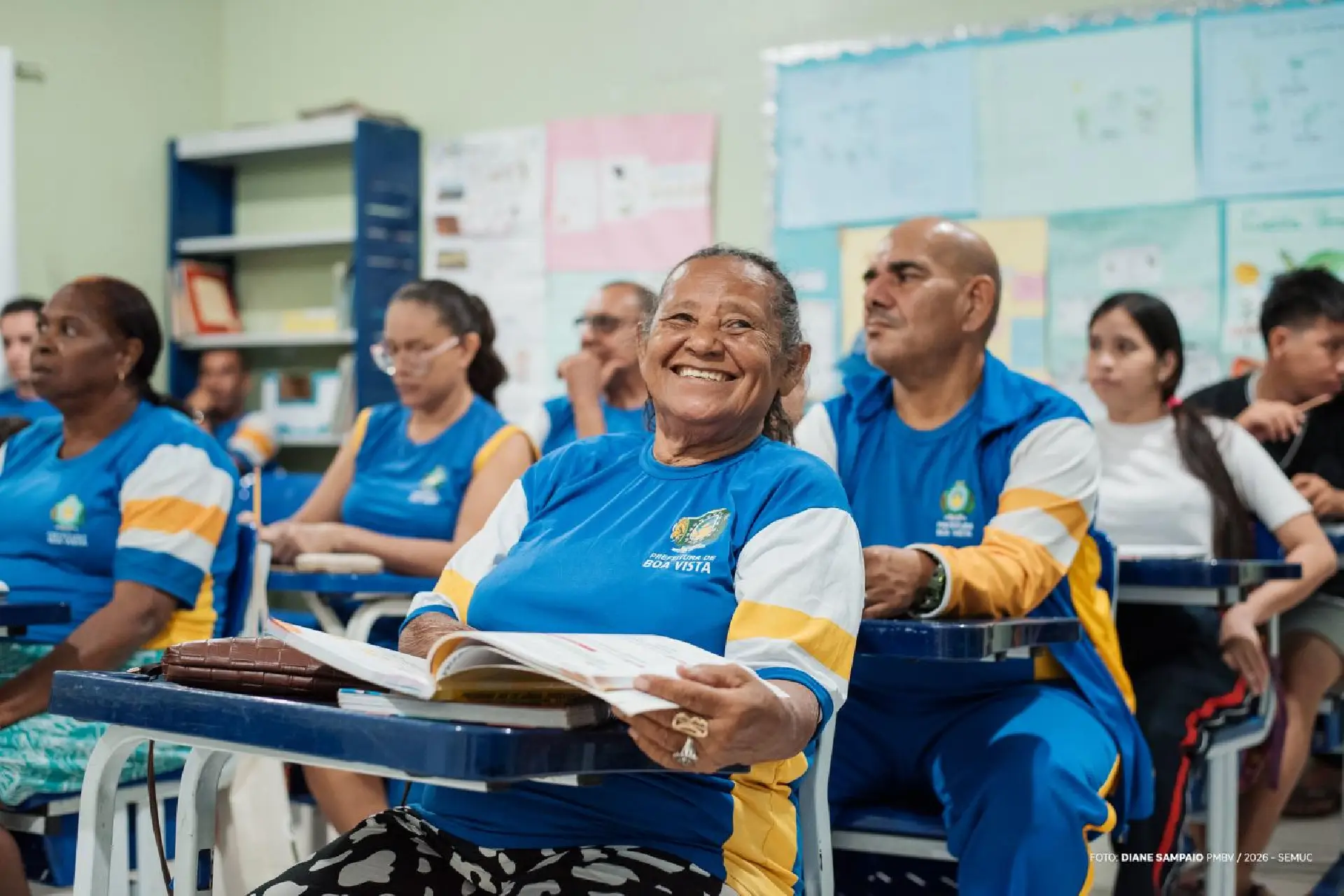 Aos 74 anos, moradora de Boa Vista volta à sala de aula para realizar sonho de aprender
