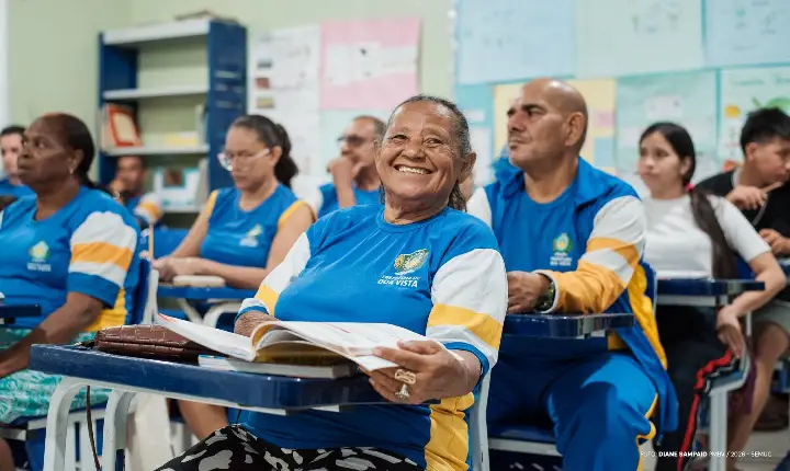 Aos 74 anos, moradora de Boa Vista volta à sala de aula para realizar sonho de aprender