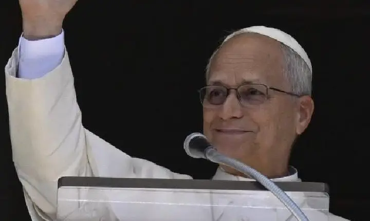As felicitações de aniversário a Leão XIV