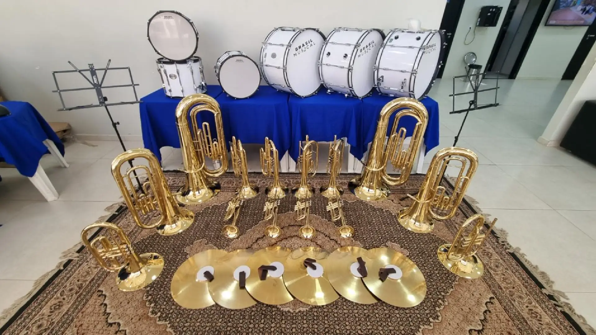 Bandas escolares ganham reforço com novos instrumentos musicais