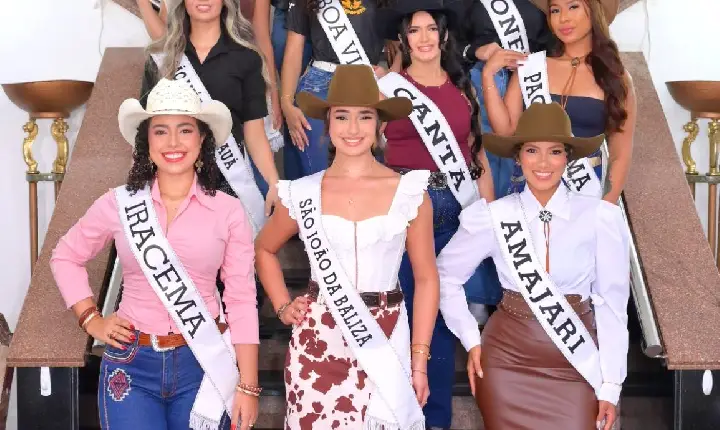 Candidatas recebem faixas e se preparam para disputar a coroa da Expoferr 2026