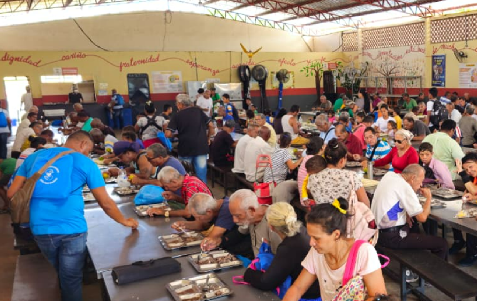 Cáritas anuncia suspensão dos serviços de água, saneamento, higiene e de alimentação em RR