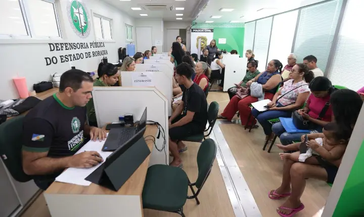 Carreta dos Direitos leva serviços gratuitos ao bairro Araceli