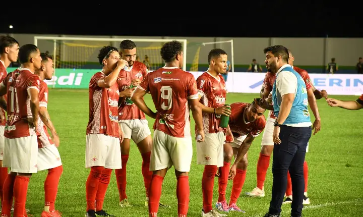 Com direito a gol contra, Baré Esporte Clube vence o River em confronto direto por vaga no G4.