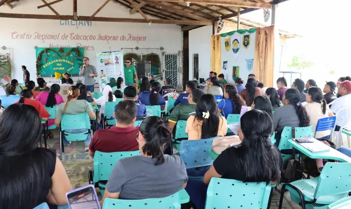 Concurso de Redação da Defensoria é apresentado a mais de 250 educadores indígenas no Amajari