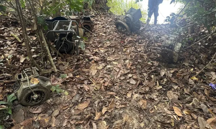 Conjunto Catrimani II inutiliza maquinário do garimpo ilegal na Terra Yanomami