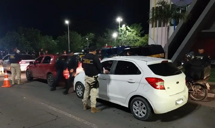 Detran-RR autua motoristas por alcoolemia durante operação na Ville Roy