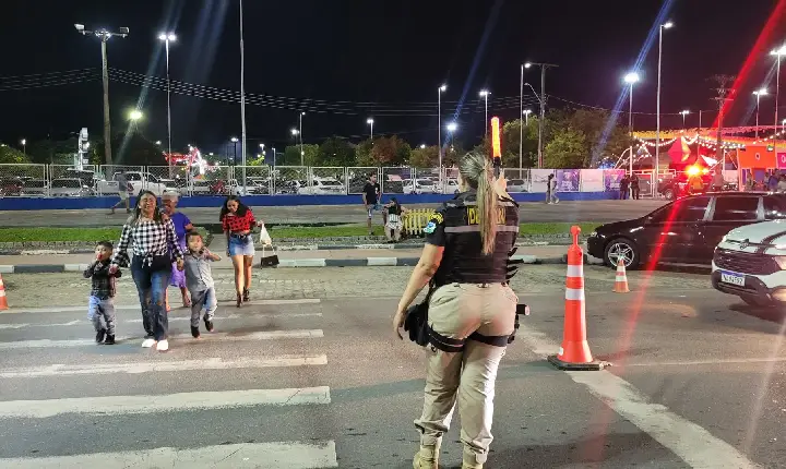 Detran-RR reforça segurança no trânsito durante São João no Parque Anauá