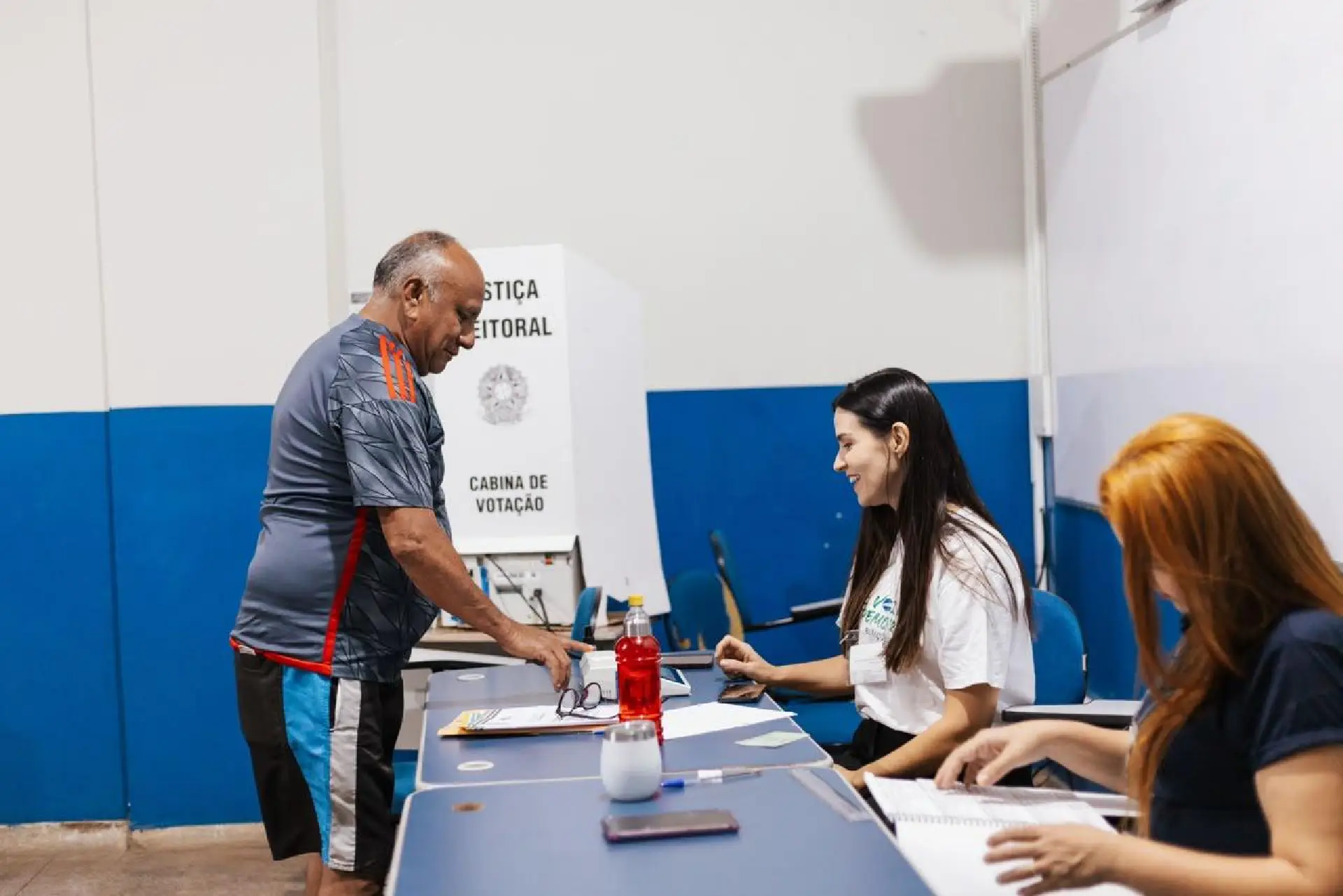 Eleitores que não votaram no segundo turno têm até 8 de janeiro para justificar ausência