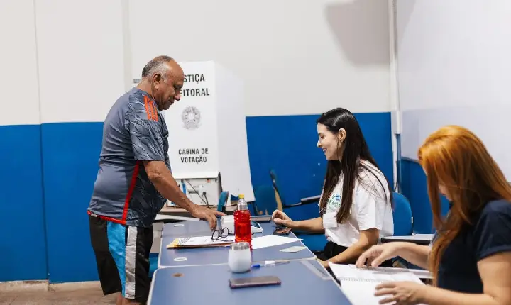 Eleitores que não votaram no segundo turno têm até 8 de janeiro para justificar ausência