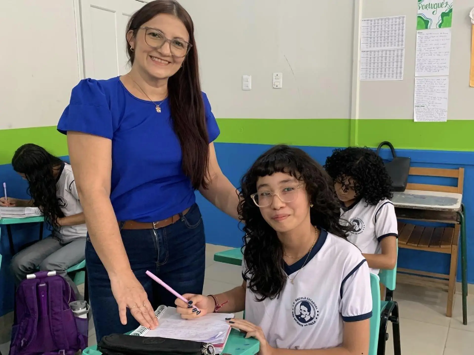 Entre a sala de aula e a maternidade: servidoras vivem dupla missão na rede estadual