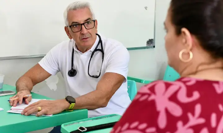 Entrega de cestas em Boa Vista oferece atendimento médico aos beneficiários