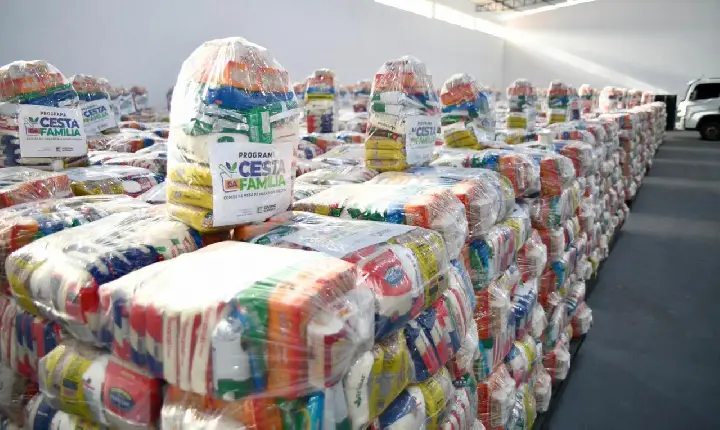 Entrega domiciliar de cestas básicas começa nesta terça em bairros de Boa Vista