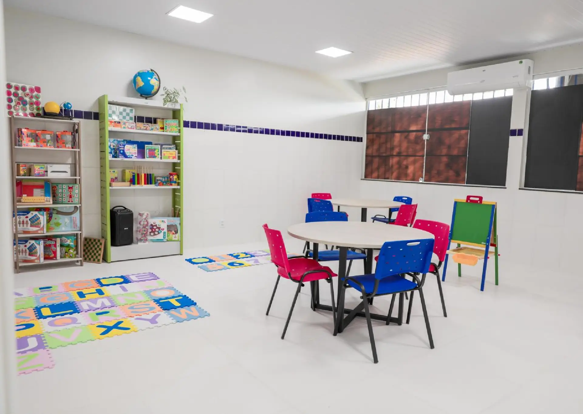 Escola da Vila Samaúma é reinaugurada e vai ganhar quadra poliesportiva