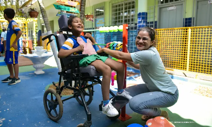 Escola de Boa Vista inaugura espaço para estimular desenvolvimento e inclusão