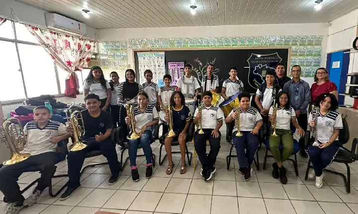 Escolas da capital e interior recebem kits de reposição de instrumentos musicais