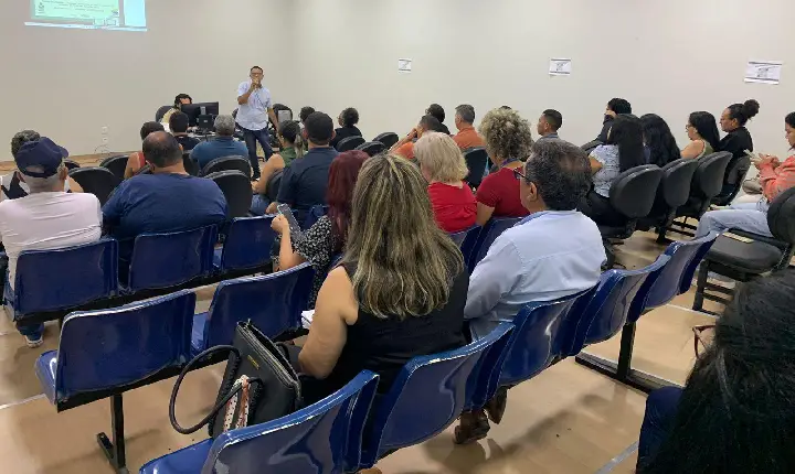 Escolas alinham estratégias para programa do Banco Central e Olitef
