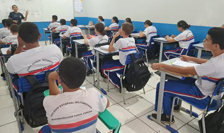 Escolas estaduais mantêm aulas nesta sexta-feira (23)