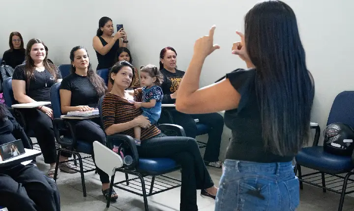 Escolegis oferece 370 vagas em cursos de saúde, estética e culinária