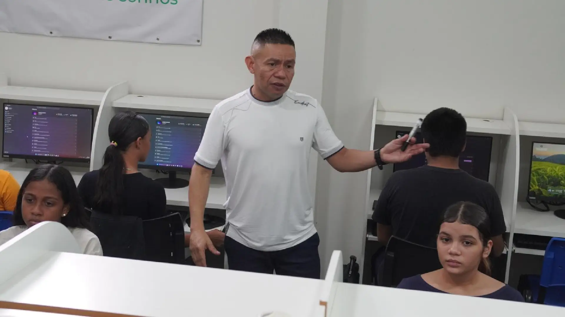 Escolegis oferta 120 vagas em cursos gratuitos de informática a partir desta sexta