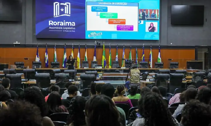 Escolegis promove aulão gratuito com revisão intensiva para candidatos da UERR