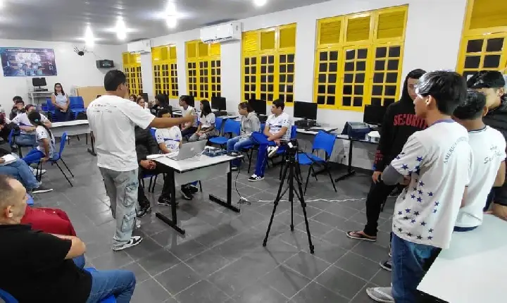 Festcine Saberes Amazônicos leva formação em cinema a escolas e revela novos talentos em Roraima