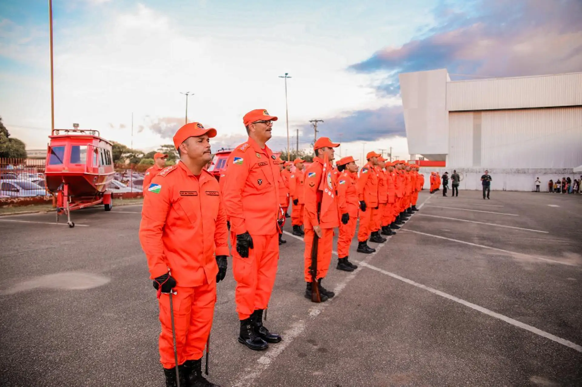Governo anuncia concurso com 300 vagas para o Corpo de Bombeiros de Roraima