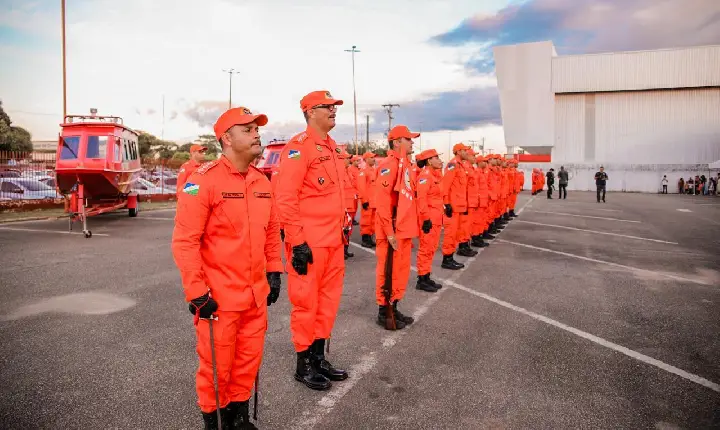 Governo anuncia concurso com 300 vagas para o Corpo de Bombeiros de Roraima