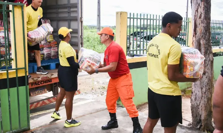 Governo de Roraima amplia entrega de cestas básicas e água para famílias atingidas pelas chuvas