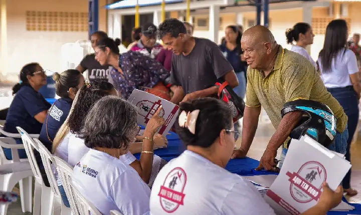 Governo de Roraima encerra 2025 com entrega de 157 escrituras no Alvorada I