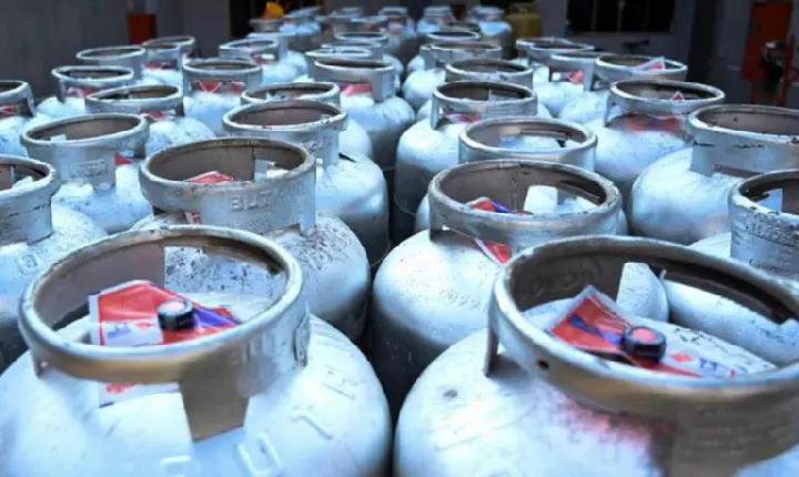 Governo do Brasil abre crédito de R$ 330 milhões para frear alta do gás de cozinha