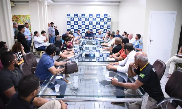 Governo propõe recomposição salarial de 16% para servidores de Roraima