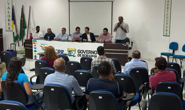 Iater destaca fortalecimento da bacia leiteira em encontro na UFRR