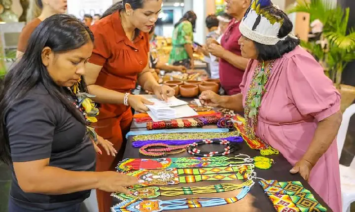 INOVEM leva apoio ao empreendedorismo indígena durante feira na ALE-RR