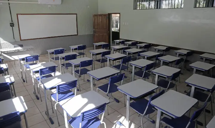 Justiça determina nomeação de 490 aprovados no concurso da SEED