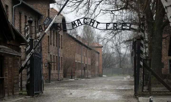 Leão XIV: a Igreja permanece firme contra toda forma de antissemitismo