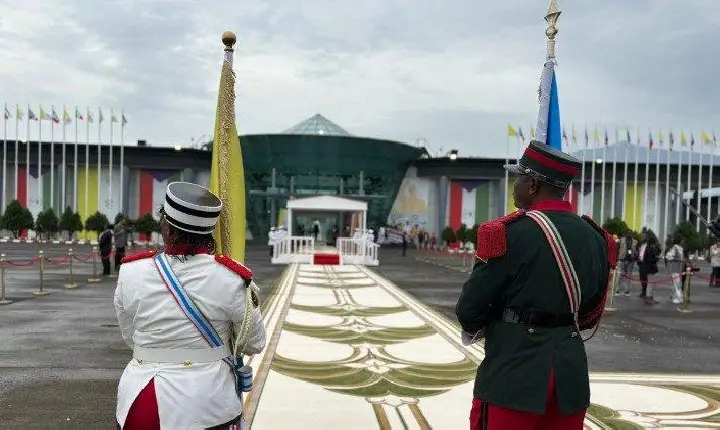 Leão XIV deixa a Guiné Equatorial, concluindo viagem à África