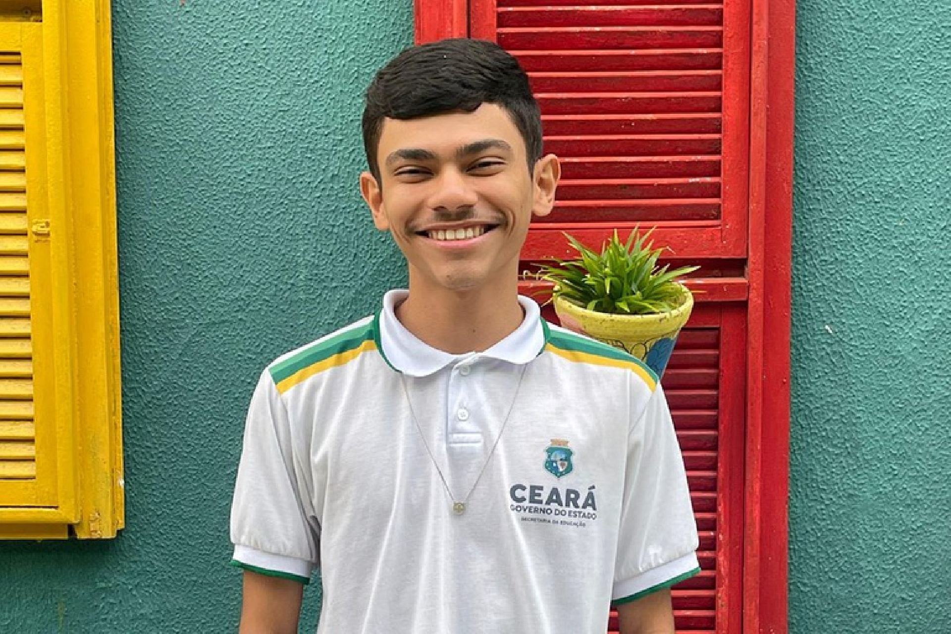 Lei que regulamenta celulares nas escolas amplia participação dos estudantes e fortalece convivência
