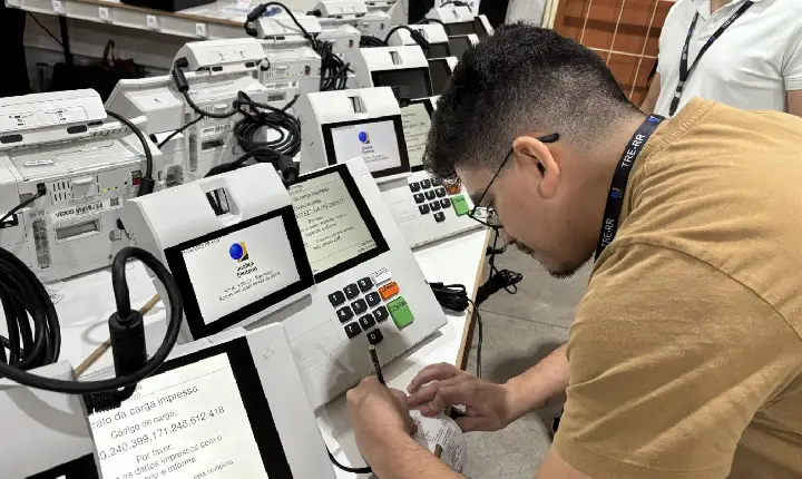 Mais de 1,4 mil urnas são preparadas para eleição suplementar em Roraima