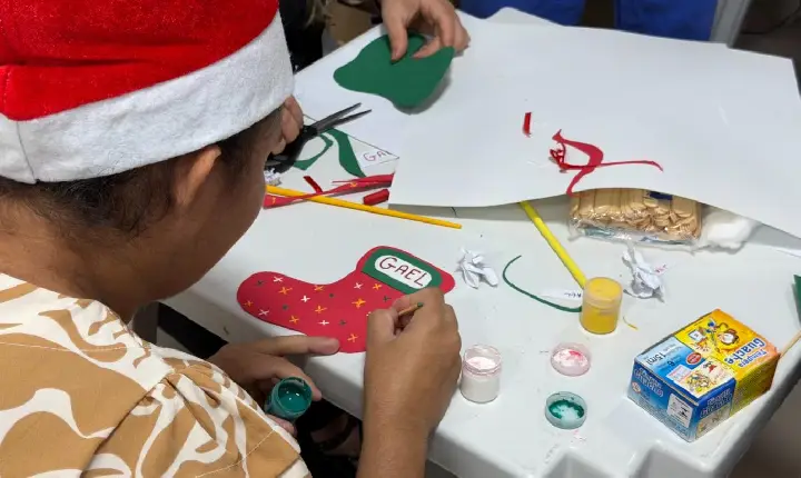 Maternidade promove ação de Natal para mães e bebês na UTI Neonatal