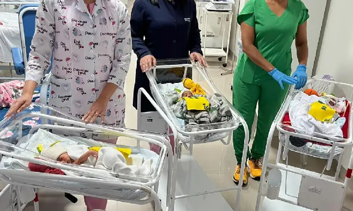Maternidade promove ação inspirada na Copa para acolher mães e bebês da UTI Neonatal