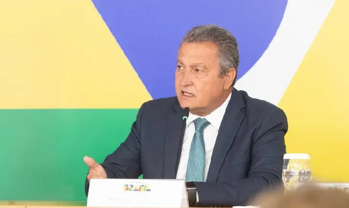 Ministro da Casa Civil, Rui Costa, afirma que não há razão para o aumento no preço dos combustíveis