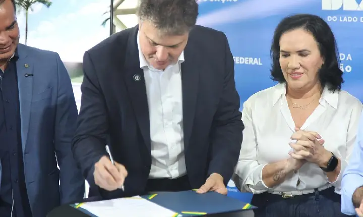 Ministro da Educação assina ordem de serviço de novo campus do IFRR