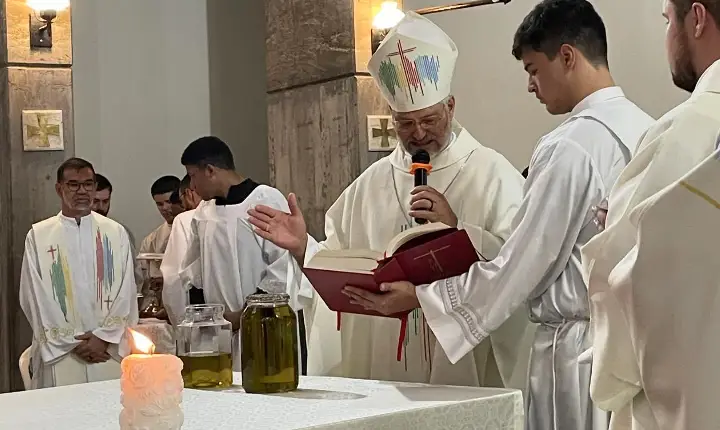MISSA DOS SANTOS ÓLEOS REÚNE SACERDOTES DA DIOCESE DE RORAIMA NA TERÇA-FEIRA SANTA, 31.