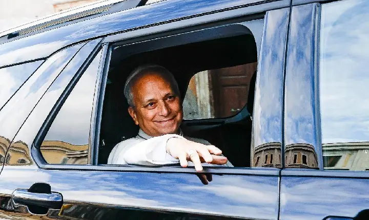 O Papa continua sua recuperação no Vaticano