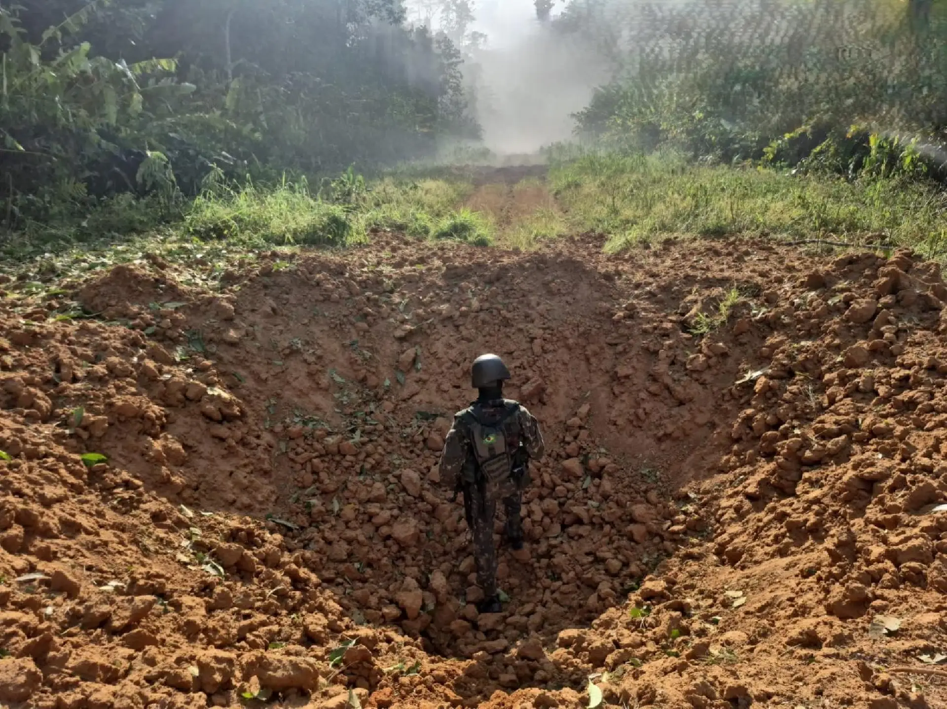 Operação Catrimani II destrói pista clandestina usada por garimpeiros na Terra Yanomami