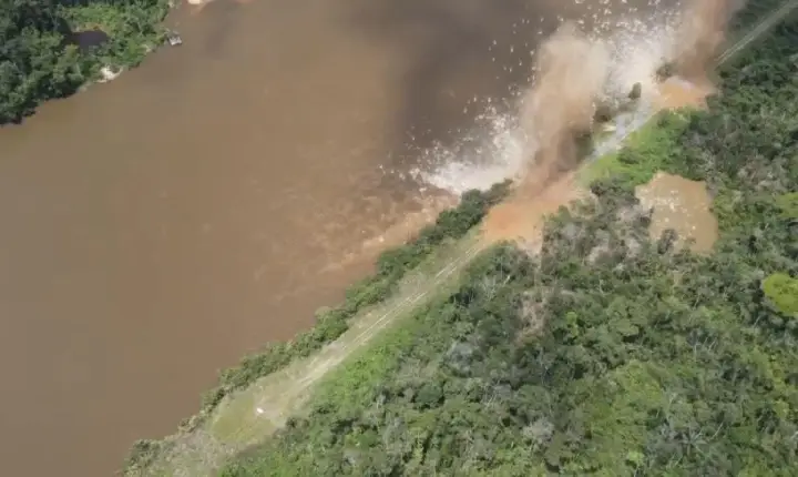 Operação destrói pista de pouso clandestina reconstruída por garimpeiros na TI Yanomami